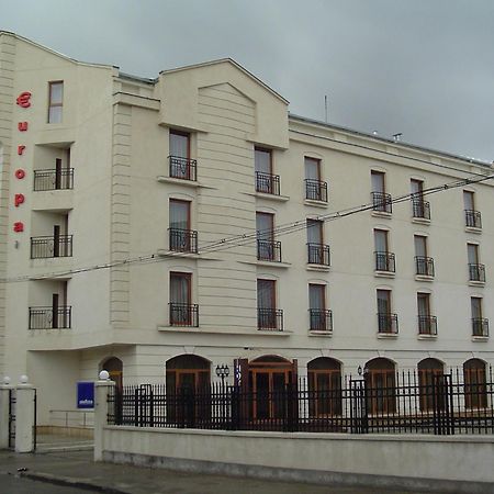 Hotel Europa Ploieşti Esterno foto