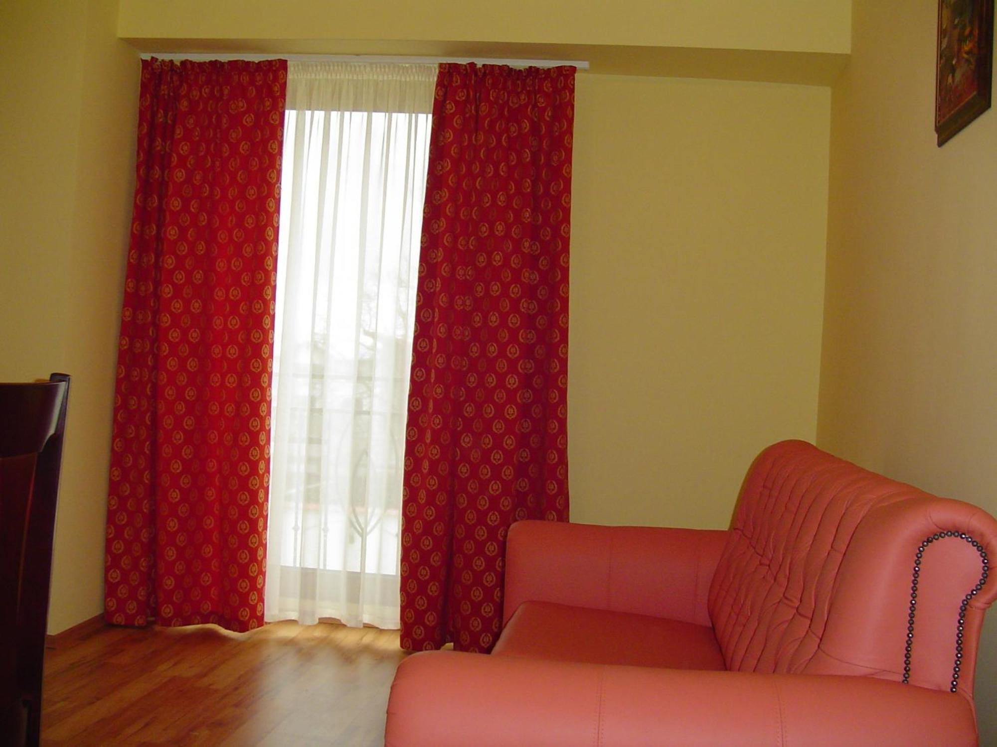 Hotel Europa Ploieşti Esterno foto